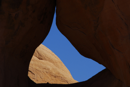 Rock window  -  Grand Staircase-Escalante National Monument, Utah