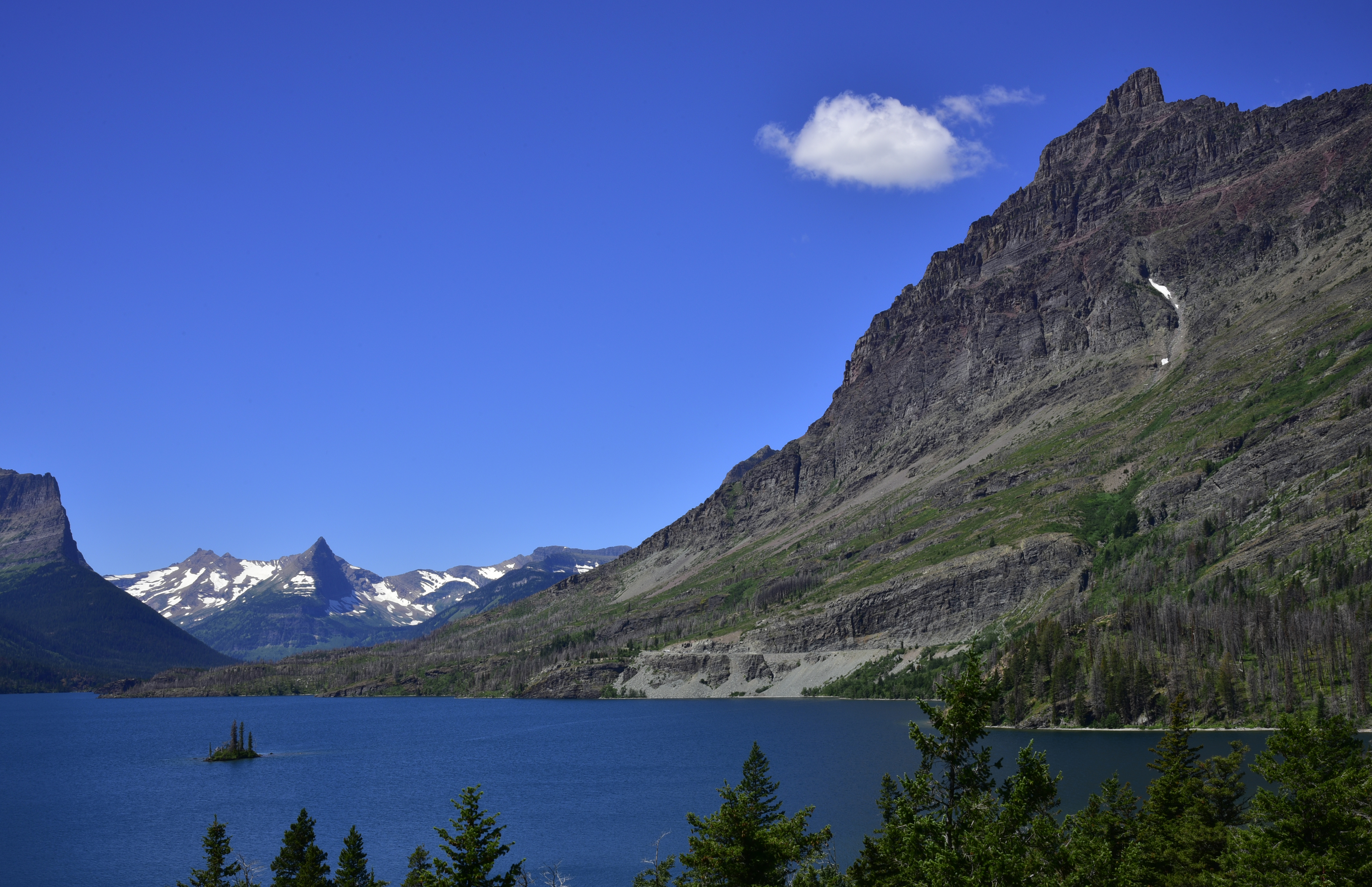 View from Wild Goose Island Overlook  -  Going-to-the-Sun Road, Glacier National Park, Montana