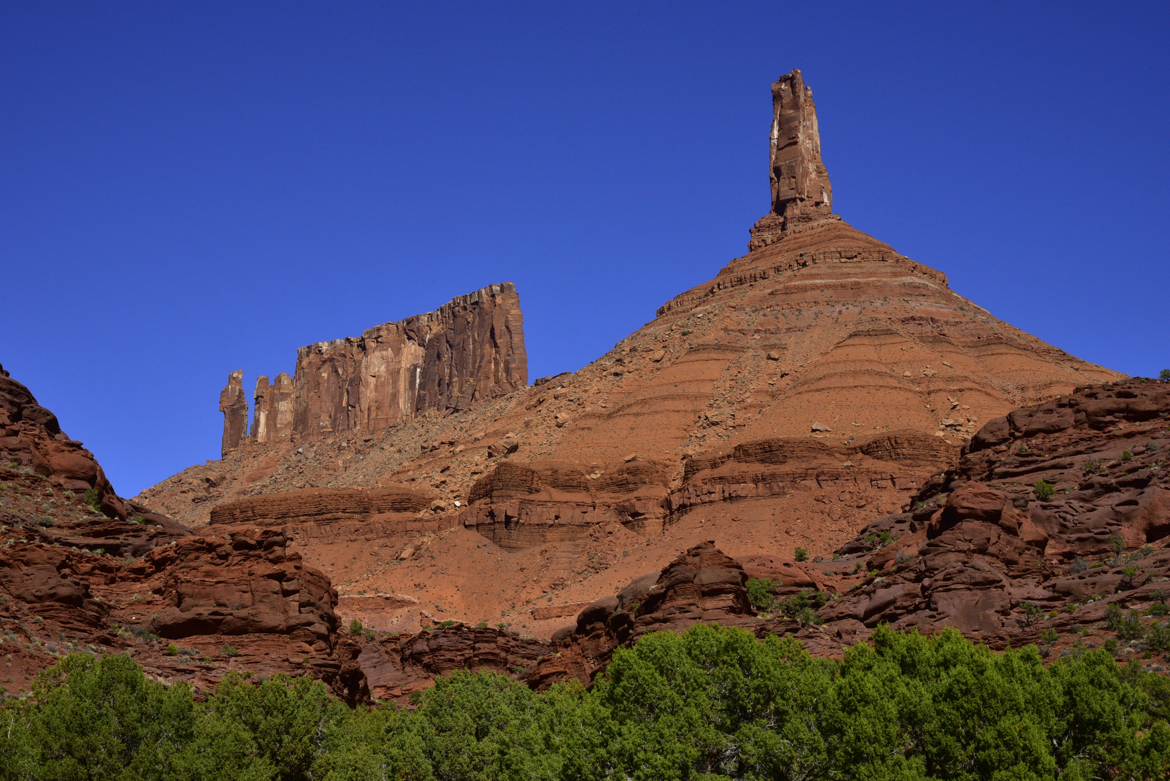 The Priest and the Nuns (left), Castle Rock (right)  -  Castle Valley, Utah
