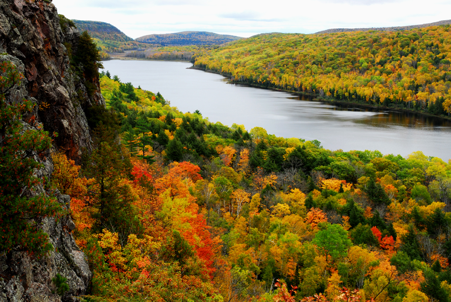 Fall colors, Lake of the Clouds   -  Porcupine Mountains Wilderness State Park, Michigan  [2014]