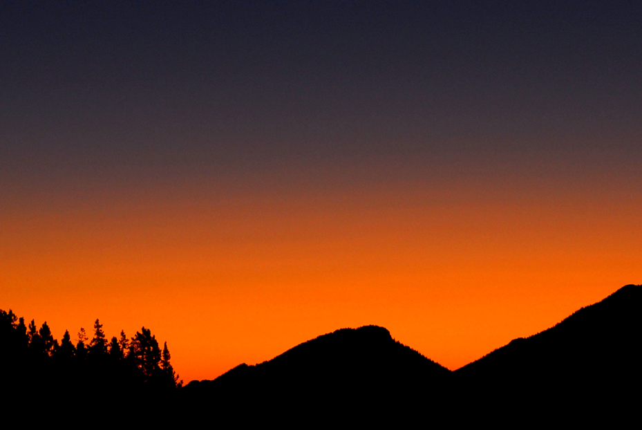 Early morning colors  -  Bear Lake area, Rocky Mountain National Park, Colorado