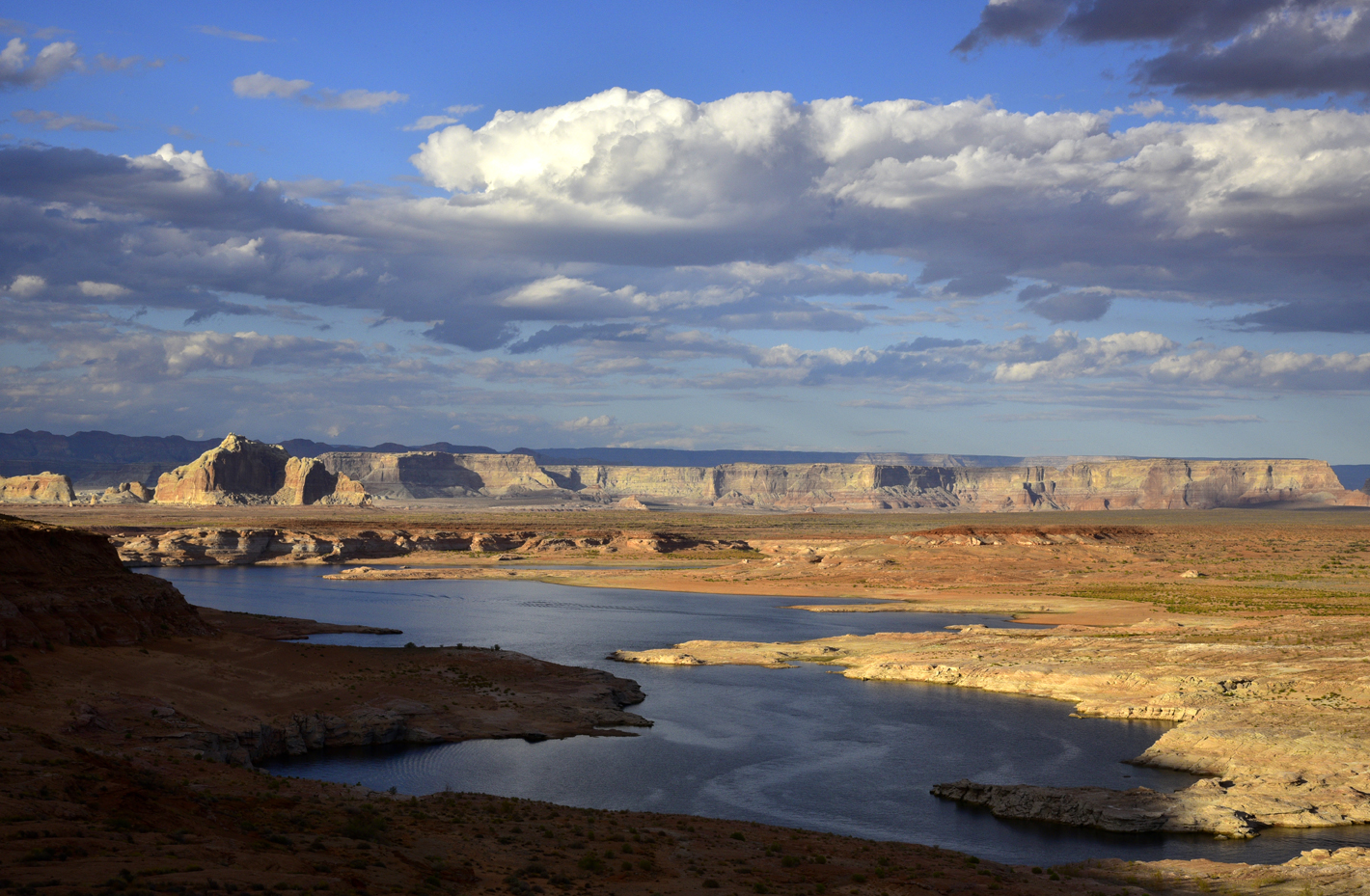 Late-day light on Lake Powell  -  Lakeshore Drive, Glen Canyon National Recreation Area, Arizona